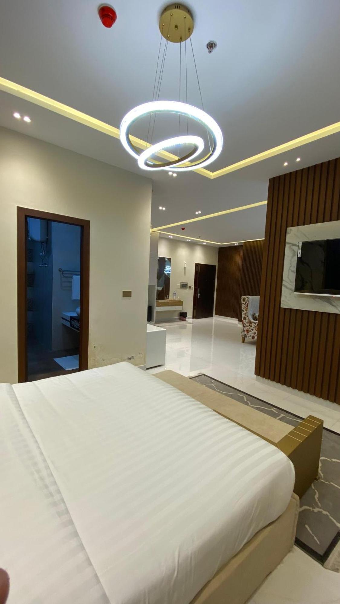 Pavilion Suites - Premium Aparthotel In Bahria Town Rawalpindi Luaran gambar